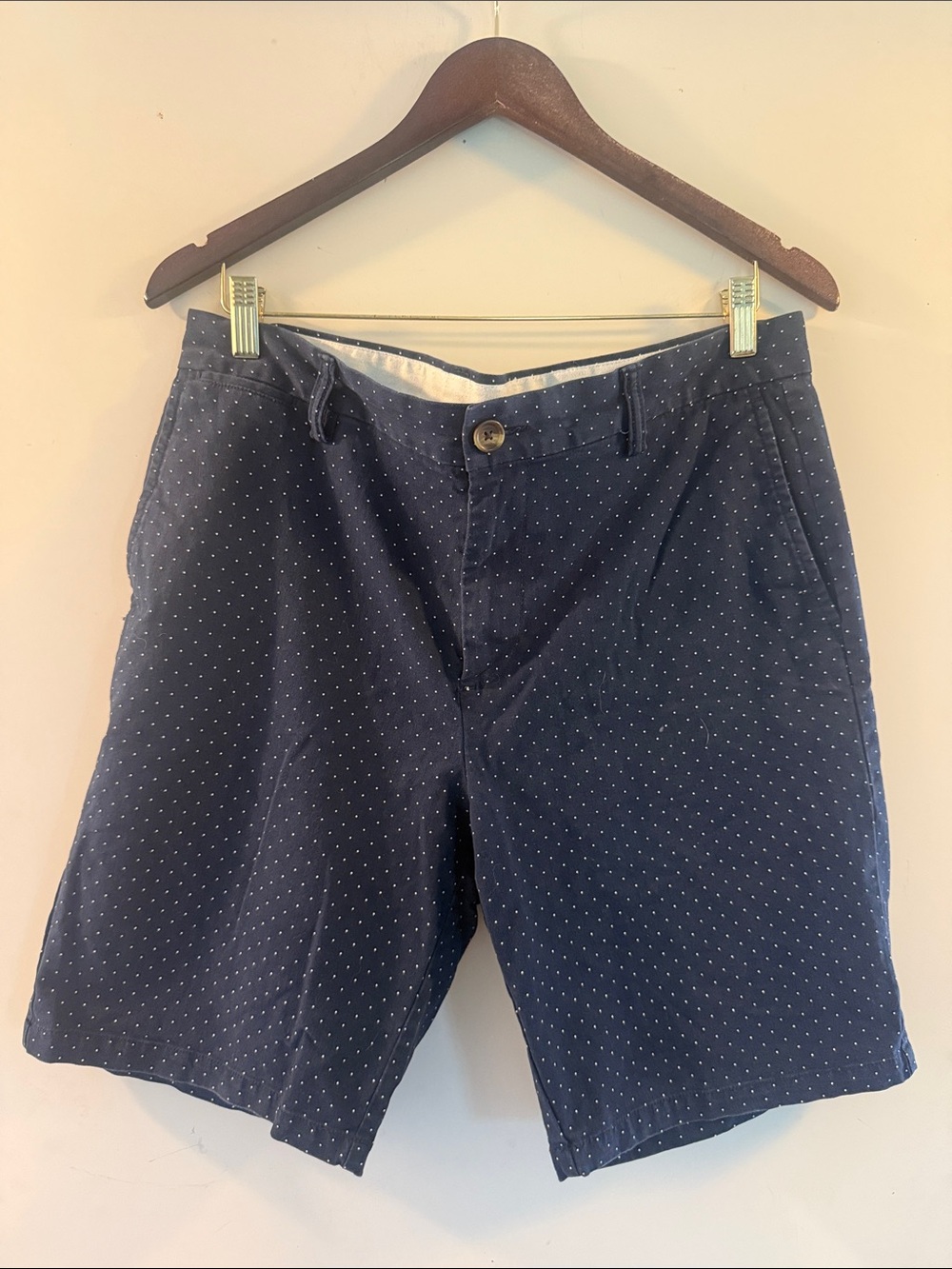 Old Navy Men’s Navy White Polka Dot Cotton Dock Shorts Sz 34 waist EUC